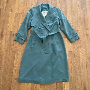 Laura Winston - Poshmark